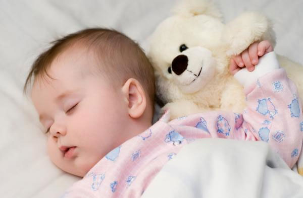 Sử dụng tâm sen chữa bệnh khó ngủ cho trẻ em